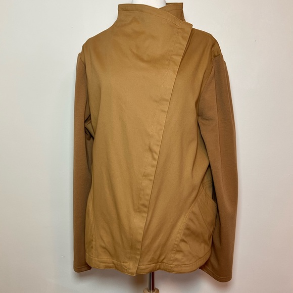 Suzanne Betro ‘Weekend’ Tan Lightweight Diagonal Zip Jacket, Size 3X - Picture 4 of 12